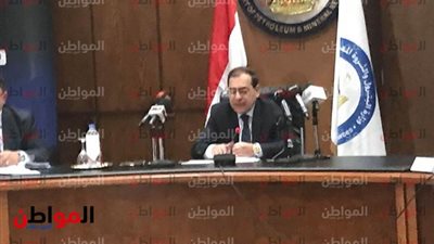 صور| وزير البترول لـ