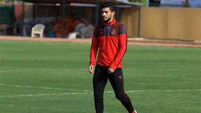 تدريبات بدنية لأيمن أشرف في مران الأهلي 