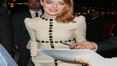 صور.. إيما ستون فى حفل افتتاح فيلمها The Favourite