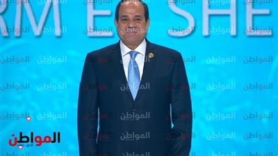 السيسي يكرم 8 علماء أثروا الفكر الإسلامي باحتفالية المولد النبوي 