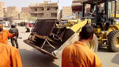 صور| رفع 294 حالة إشغالات مخالفة متنوعة بشوارع مدينة إهناسيا ببني سويف