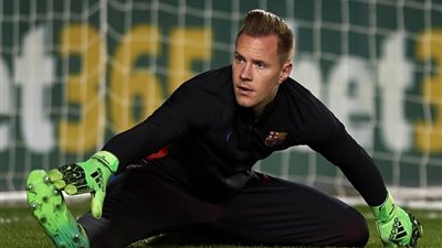 فيديو.. تحدي بين أومتيتي وشتيجن في تدريب برشلونة