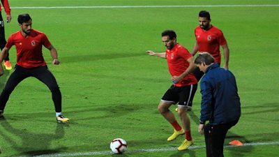 هشام محمد: جاهزون لإسعاد جماهير الأهلي أمام الوصل 