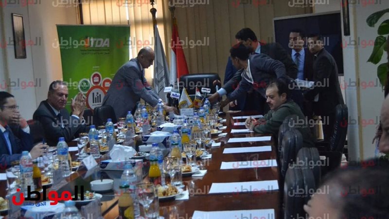 التموين تلتقي ممثلى