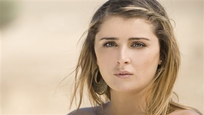 عائشة بن أحمد أحدث المنضمين إلى فيلم تامر حسني الجديد