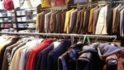 صور.. أسعار الملابس الشتوي نار والأسواق في ركود