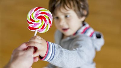 إسأل طبيب..الحلويات تسبب ضعف الشهية لدى أطفالك 