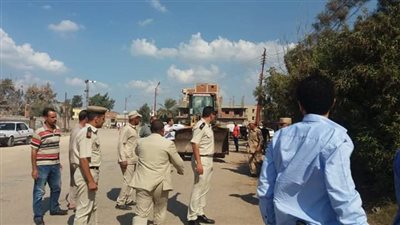 رفع 4620 حالة إشغالات ثابتة ومتحركة خلال حملة أمنية بالبحيرة 