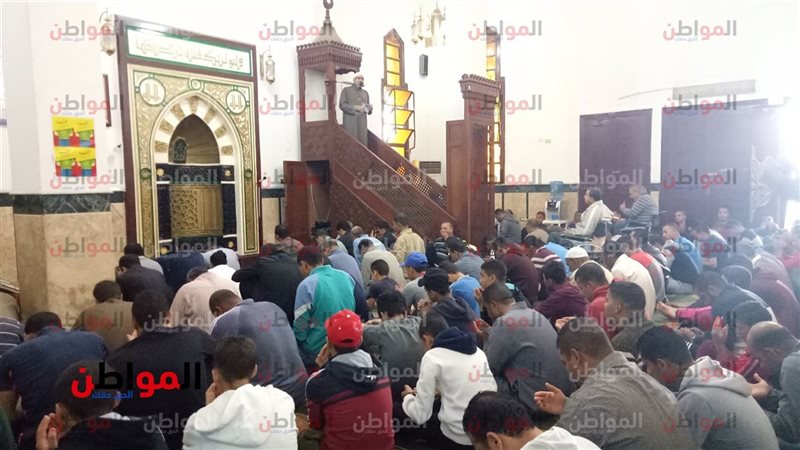 أهالي مدينة نصر يؤدون
