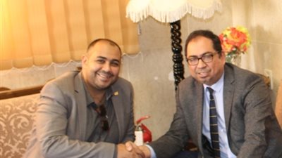 مؤسسة وفاء لمصر تدعم أطفال الوادي الجديد بقافلة طبية