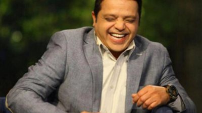 مواقف وطرائف فنية |  محمد هنيدي في موقف محرج في عزاء بسبب سيلفي