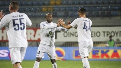 شيكابالا ووردة في اختبار اليوم بالدوري اليوناني