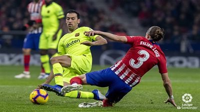 التعادل السلبي يحسم الشوط الأول بين أتلتيكو مدريد وبرشلونة