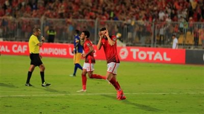 الأهلي يفتقد وليد أزارو أمام المقاولون العرب