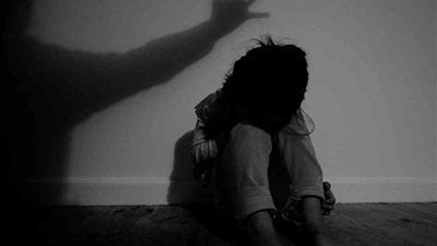 بالأرقام .. نتائج كارثية لحالات اغتصاب الأطفال على يد أقاربهم 