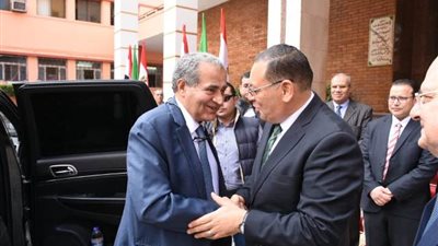 محافظ الشرقية: تشغيل مخبز الفينو التابع لمشروع المخابز الآلية بالزقازيق