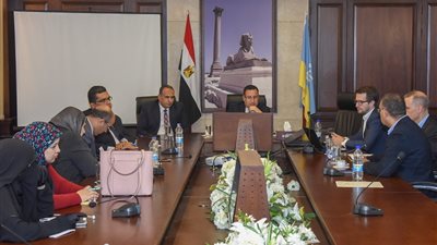عبد العزيز قنصوة يتابع تطورات المخطط الإستراتيجي لمدينة الإسكندرية 2032
