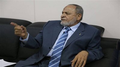 فيديو.. بكاء طه إسماعيل حزنا على الأهلي