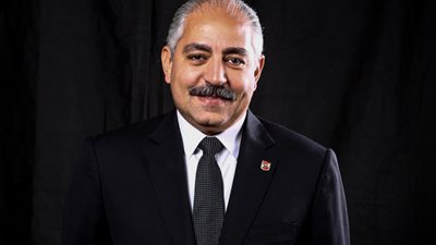 العامري فاروق: نرفض أي محاولات لوضع الأهلي في مأزق أمام جماهيره