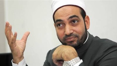وكيل وزارة الأوقاف الاسبق: الكلب طاهر ولا ينقض الوضوء 