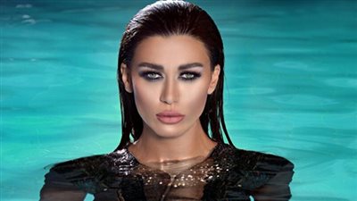 سامحيني لو زعّلتك  .. نادين الراسي تنعي أمل حمادة  