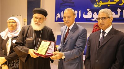 صور.. محافظ قنا يطلق مبادرة 