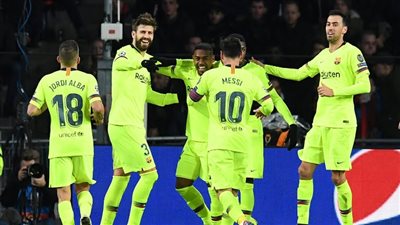 فيديو.. برشلونة يضمن صدارة المجموعة بثنائية في أيندهوفن