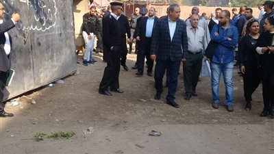 استعادة أرض أملاك خاصة بعد إزالة تعديات البلطجية عليها بروض الفرج