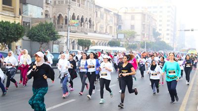 صور أول ماراثون رسمي للفتيات والسيدات فى مصر ضد العنف