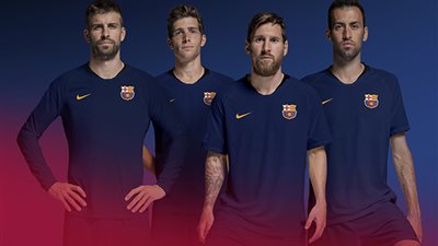 برشلونة يراقب لاعبه السابق 