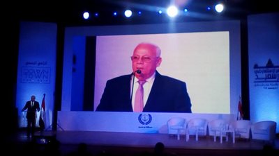 محافظ بورسعيد يستعرض ما تم انجازة منذ المؤتمر الاقتصادي الأول وحتى الآن