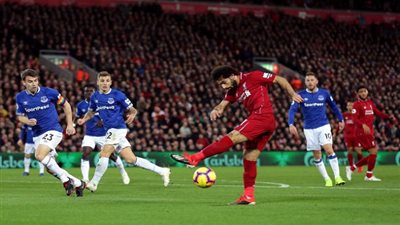 فيديو.. ليفربول يهزم إيفرتون بهدف كوميدي بعد خروج محمد صلاح