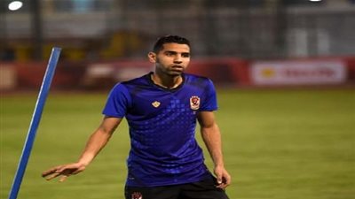 الأهلي: الإعلان عن تجديد عقد مؤمن زكريا خلال ساعات