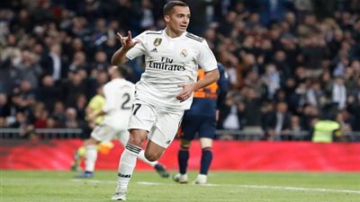 فاسكيز يتمسك بفرصته في ريال مدريد
