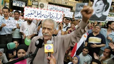 بس ربك لجل حكمة قام حرمها من الأمومة .. عن انتقاد أم كلثوم في شعر الفاجومي