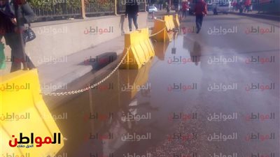 صور.. برك المياه تسيطر على كورنيش النيل بسبب أمطار الأمس