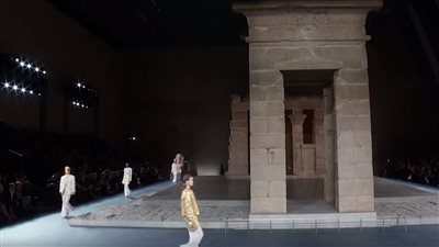 فيديو| الفراعنة يسيطرون على عرض أزياء نيويورك