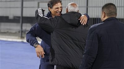 فيديو.. جماهير المصري تسب مصطفى يونس
