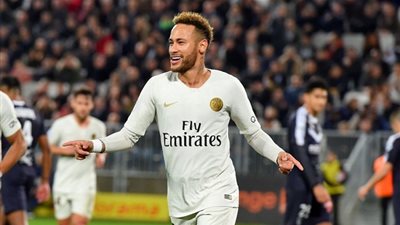 مانشستر يونايتد يدخل سباق التعاقد مع نيمار