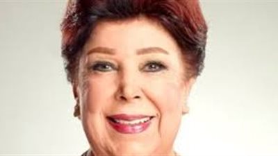 صورة لاتنسى | شاهد رجاء الجداوي مع زوجها وبنتها في طفولتها 