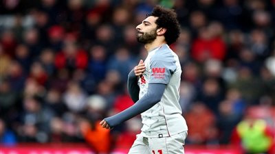 لقطة إنسانية من محمد صلاح عقب 