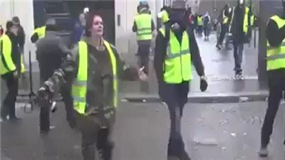 حقيقة فيديو الشرطية الفرنسية والعرب