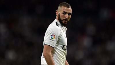 مودريتش: الجماهير لا تعرف مدى جودة بنزيمة