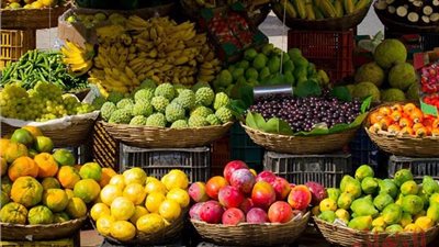 فيديو.. تعرف على أسعار الخضراوات والفاكهة اليوم