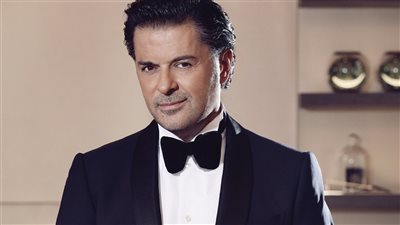 راغب علامة يتنازل عن شكوى ضد نائب هدد بقطع رأسه