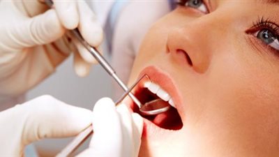 الدكتور محسن أبي الحسن يستعرض أحدث الأبحاث العلمية أمام 100 من خبراء طب الأسنان