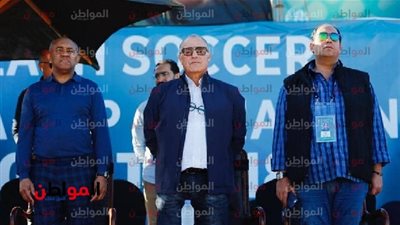 صور.. أبوريدة ورئيس الكاف يصلان شرم الشيخ لحضور نهائي أمم إفريقيا للكرة الشاطئية