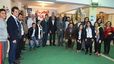 صور.. سكرتير سوهاج المساعد يفتتح معرض الكتاب بالكنيسة الانجيلية
