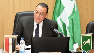 محافظ الشرقية يتابع تطبيق منظومة النظافة ورفع الإشغالات بالمراكز
