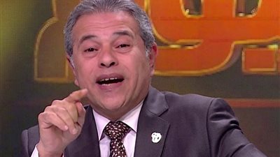 هجوم إعلامي من توفيق عكاشة على تامر حسني بسبب زوجته